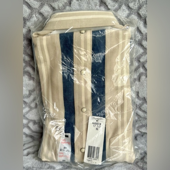 Vintage Wrangler Western Shirt – Beige & Blue Stripe – Size 17½ x 36 – NWT - Picture 3 of 4